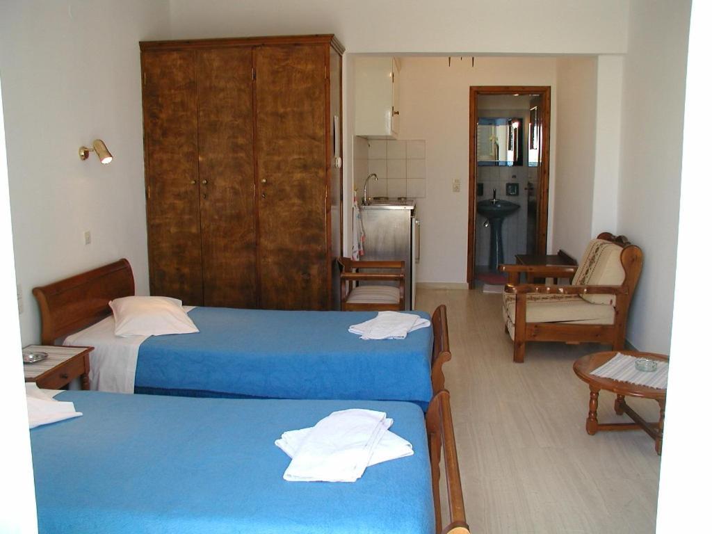 Eleni's Ornos (Mykonos)